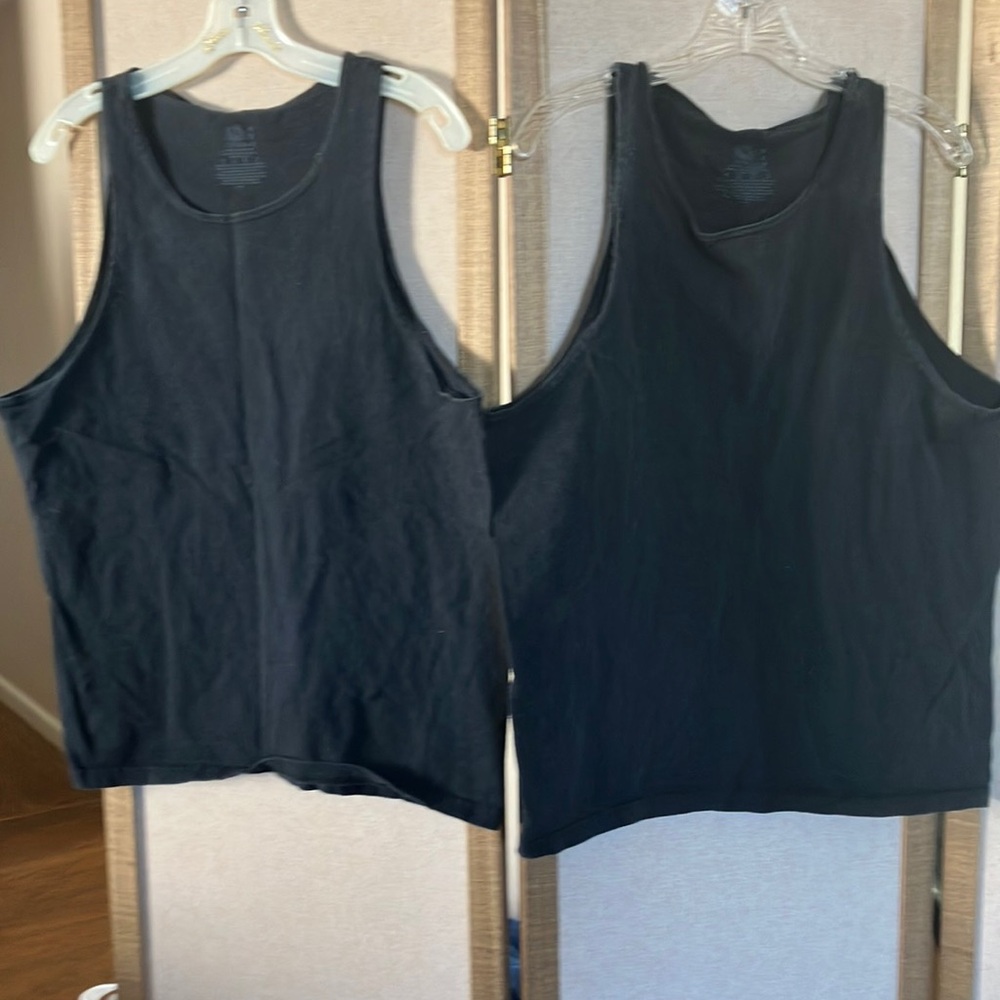 FINAL MARKDOWN Fruit of the loom set of two Tank Tops medium